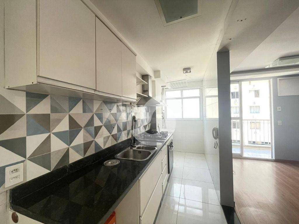  - Apartamento com 2 dormitórios à venda, 60 m² por R$ 385.000,00 - Barreto - Niterói/RJ