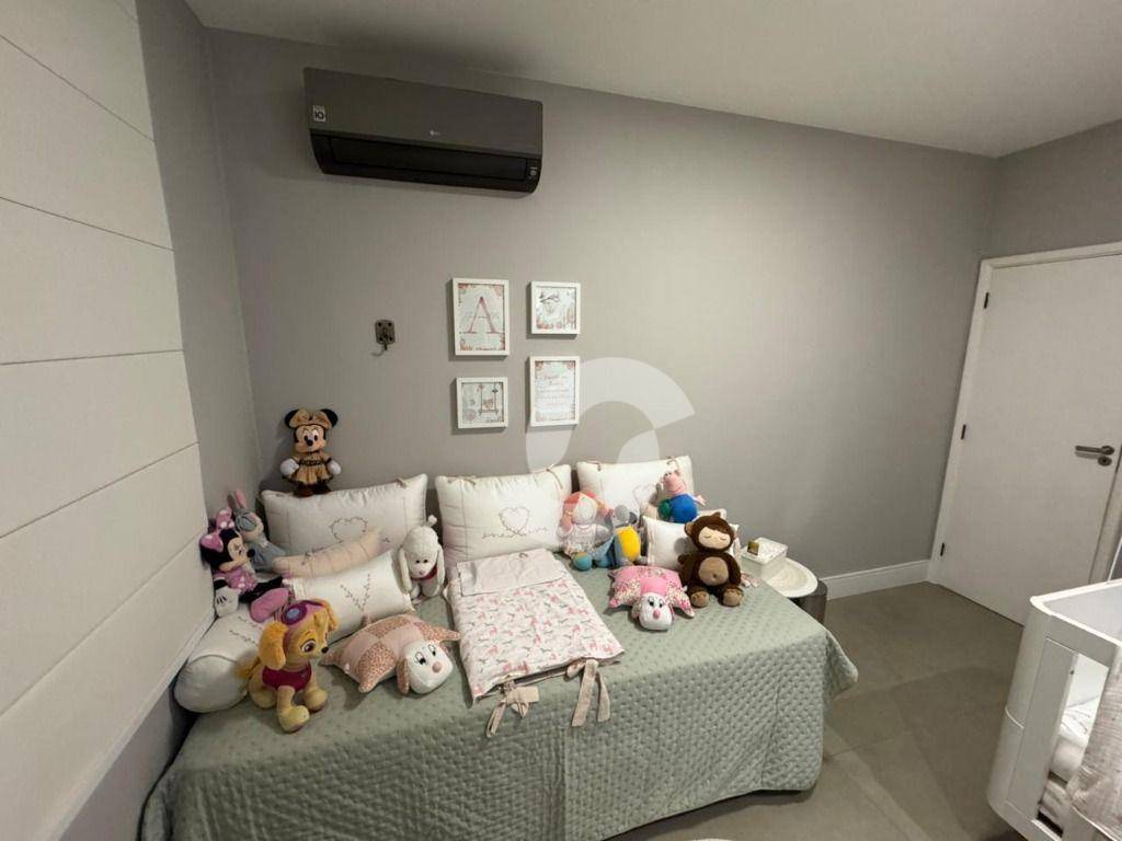  - Apartamento com 2 dormitórios à venda, 110 m² por R$ 740.000,00 - Icaraí - Niterói/RJ