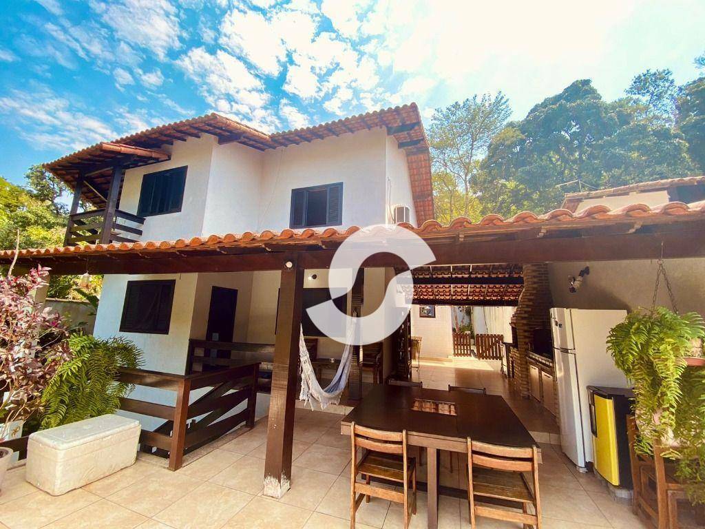 Casa à venda com 3 quartos, 400m² - Mata Paca,Niterói