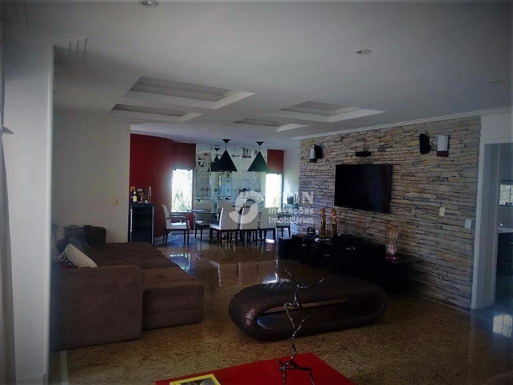 Casa à venda com 4 quartos, 470m² - Camboinhas,Niterói