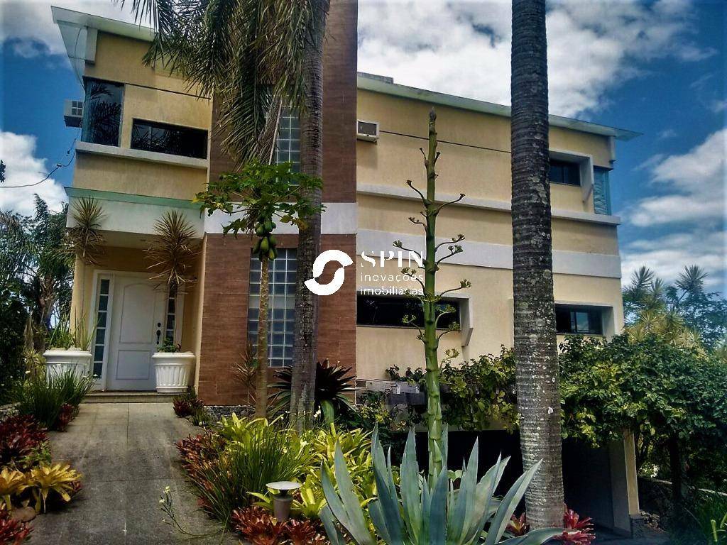 Casa à venda com 4 quartos, 470m² - Camboinhas,Niterói
