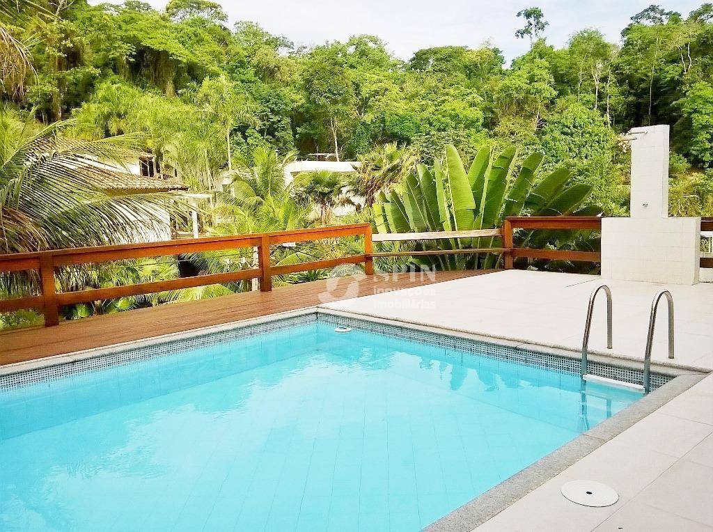 Casa à venda com 4 quartos, 302m² - Pendotiba,Niterói
