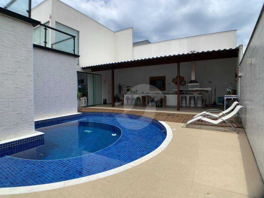 Casa à venda com 4 quartos, 300m² - Badu,Niterói