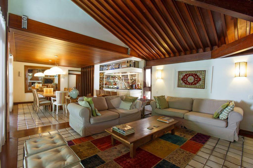  - Casa à venda, 800 m² por R$ 5.000.000,00 - Piratininga - Niterói/RJ