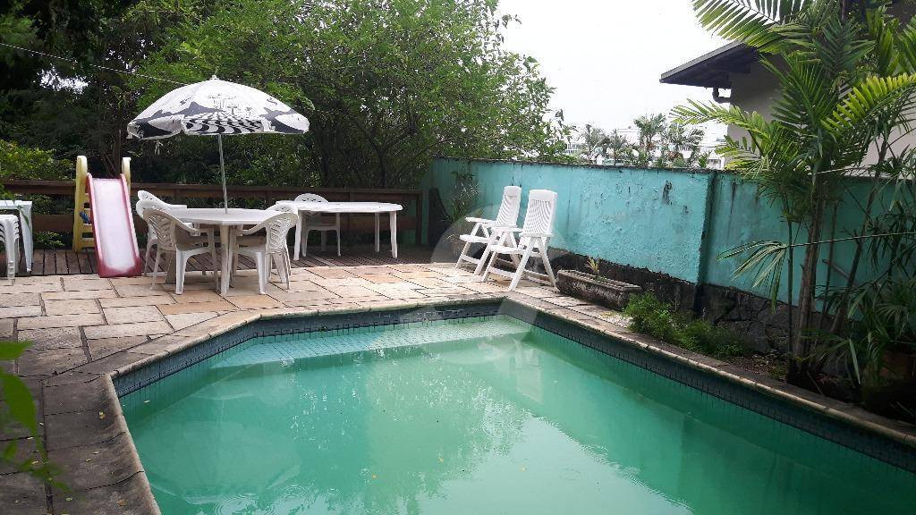Casa à venda com 4 quartos, 170m² - Charitas,Niterói