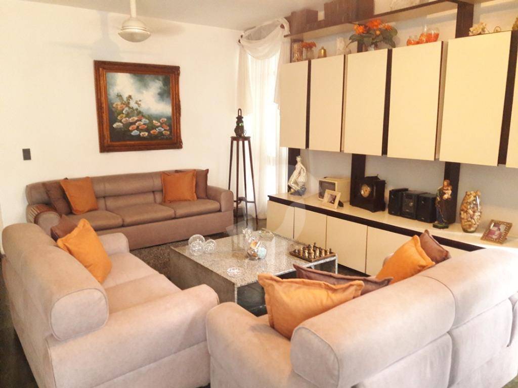 Casa à venda com 5 quartos, 251m² - São Francisco,Niterói