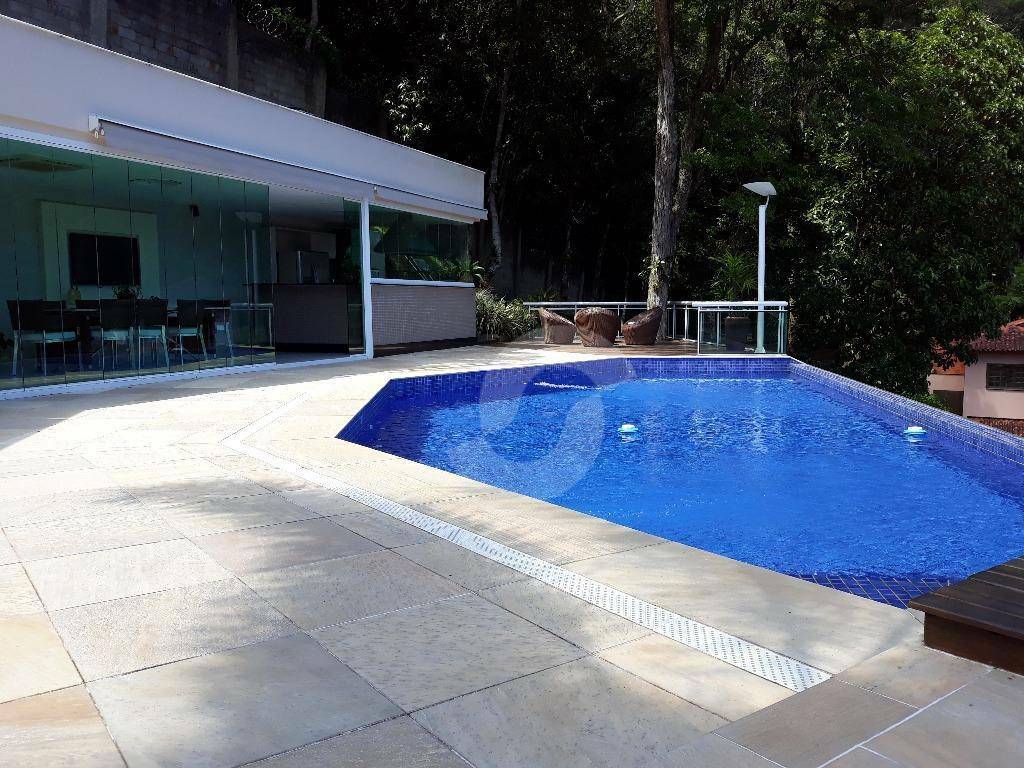 Casa à venda com 4 quartos, 453m² - Engenho do Mato,Niterói