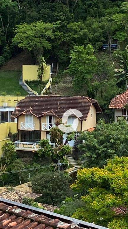 Casa à venda com 3 quartos, 260m² - Itaipu,Niterói