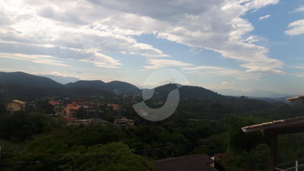 Casa à venda com 7 quartos, 361m² - Sape,Niterói