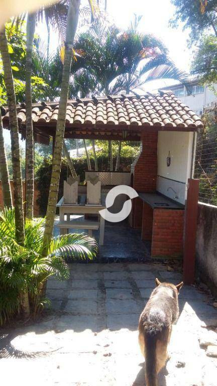 Casa à venda com 3 quartos, 190m² - Sape,Niterói
