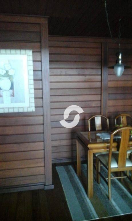 Casa à venda com 3 quartos, 190m² - Sape,Niterói
