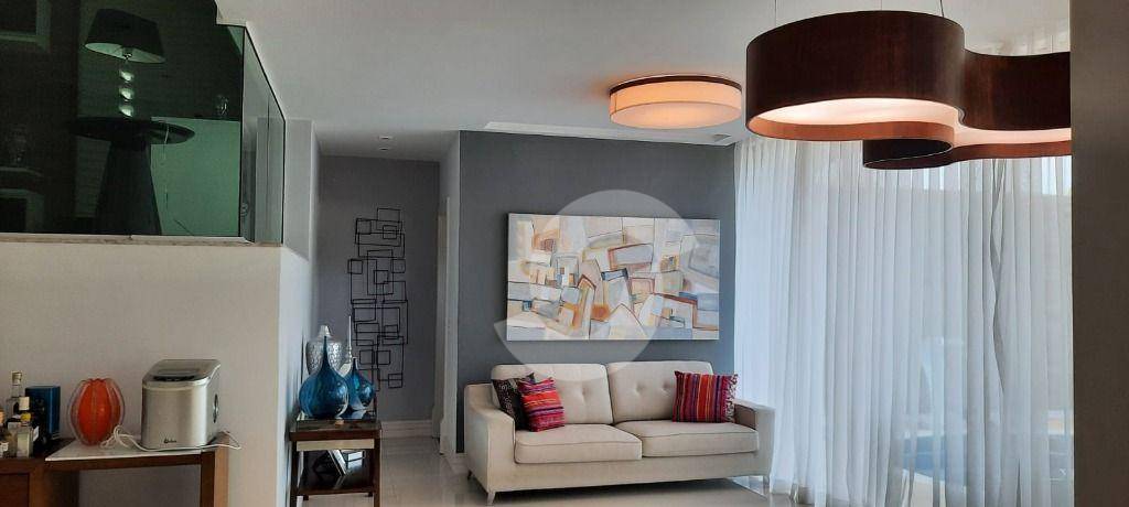 Casa à venda com 5 quartos, 391m² - Maravista,Niterói