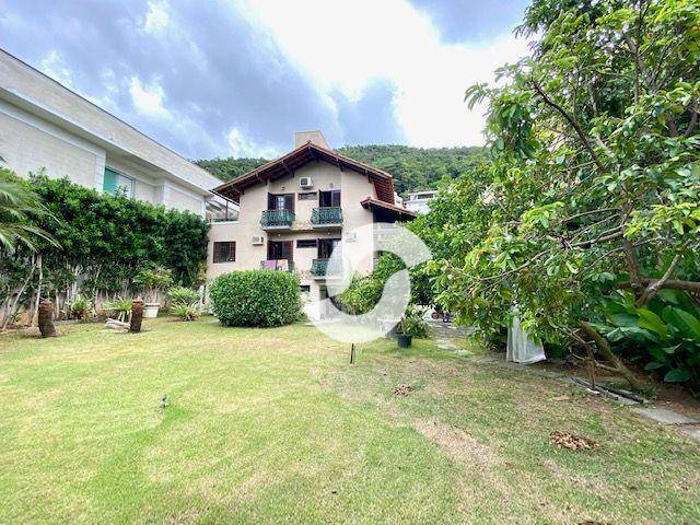 Casa à venda com 3 quartos, 150m² - Piratininga,Niterói