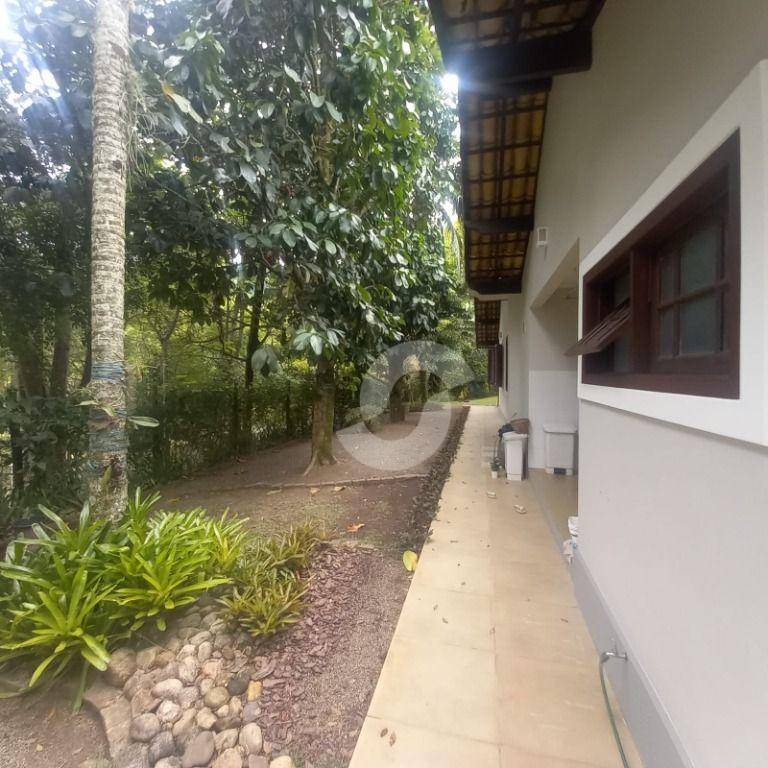Casa à venda com 4 quartos, 500m² - Santo Antônio,Niterói