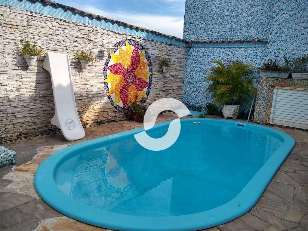 Casa à venda com 3 quartos, 310m² - Piratininga,Niterói
