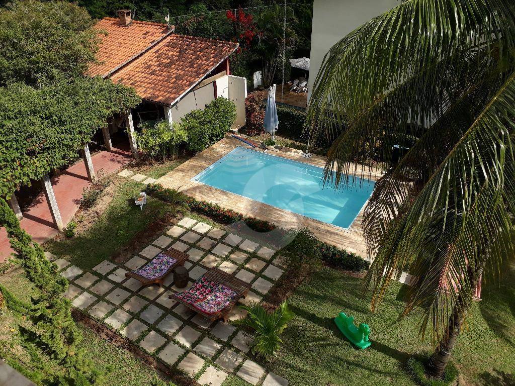 Casa à venda com 5 quartos, 720m² - Pendotiba,Niterói