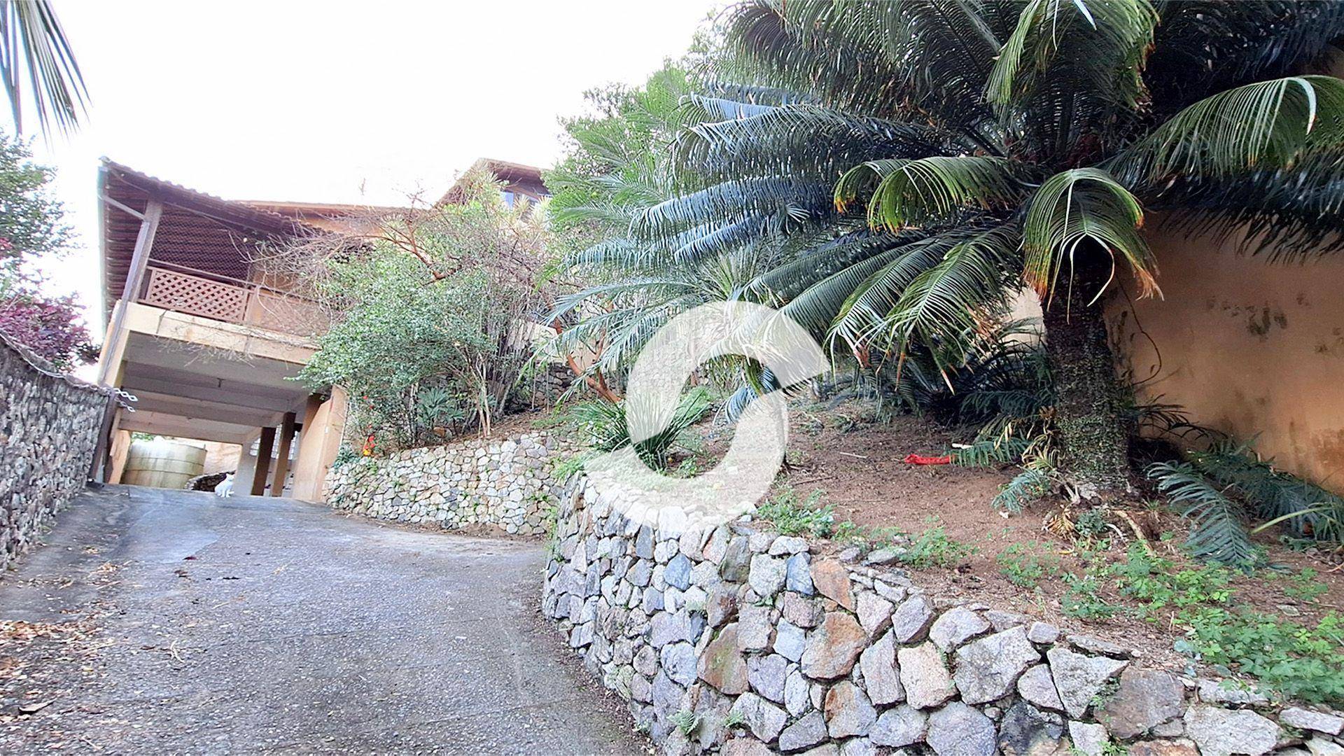 Casa à venda com 3 quartos, 287m² - Serra Grande,Niterói