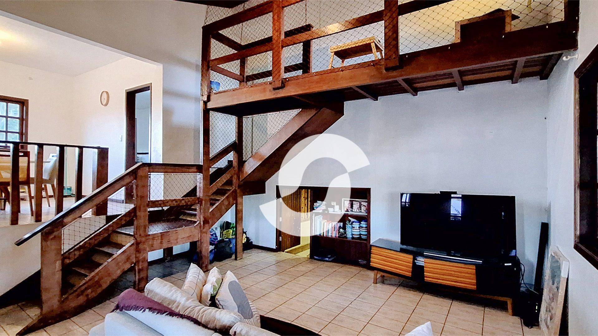 Casa à venda com 3 quartos, 287m² - Serra Grande,Niterói