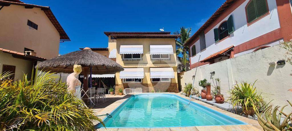 Casa à venda com 4 quartos, 247m² - Piratininga,Niterói