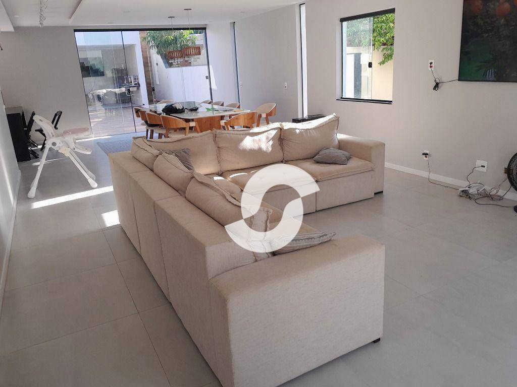  - Casa com 5 dormitórios à venda, 390 m² por R$ 1.900.000,00 - Piratininga - Niterói/RJ