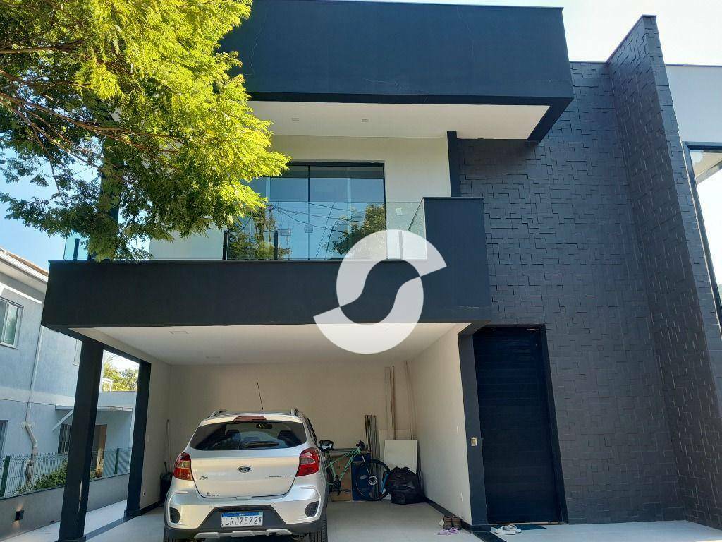 Casa à venda com 5 quartos, 390m² - Piratininga,Niterói