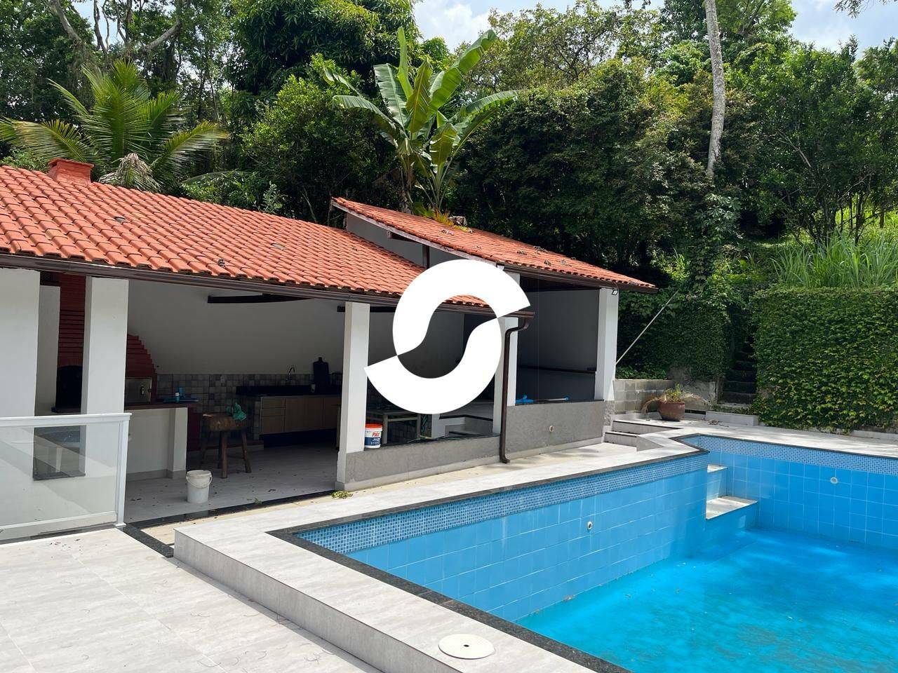 Casa à venda com 3 quartos, 187m² - Itaipu,Niterói