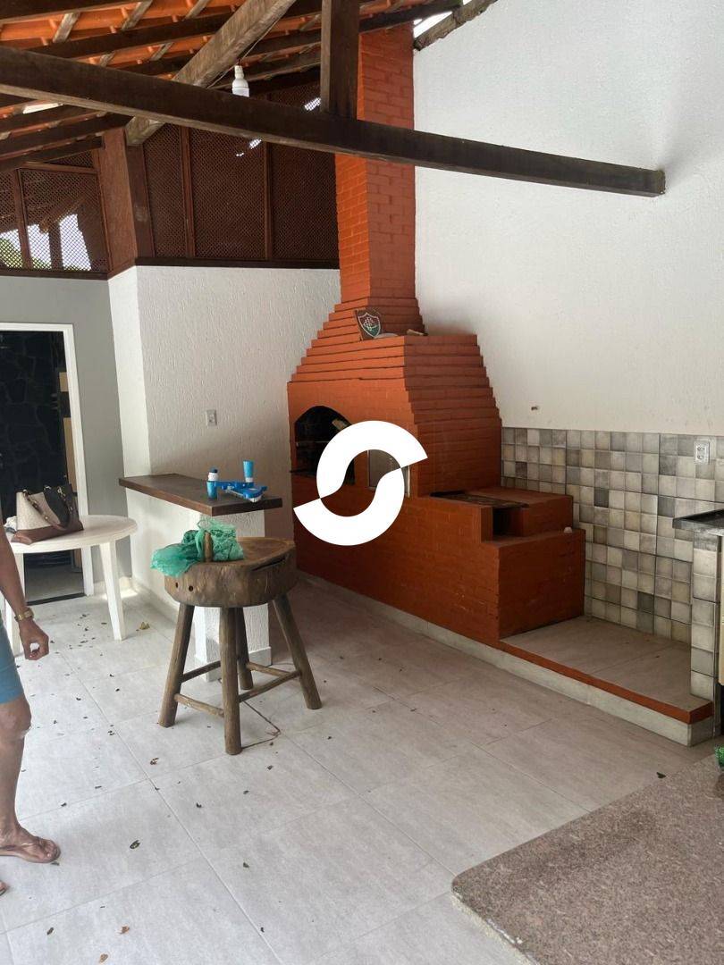 Casa à venda com 3 quartos, 187m² - Itaipu,Niterói