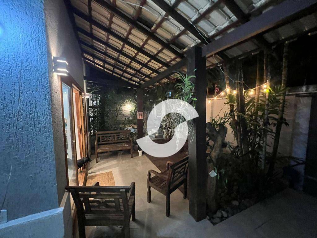  - Casa com 4 dormitórios à venda, 240 m² por R$ 1.200.000,00 - Piratininga - Niterói/RJ