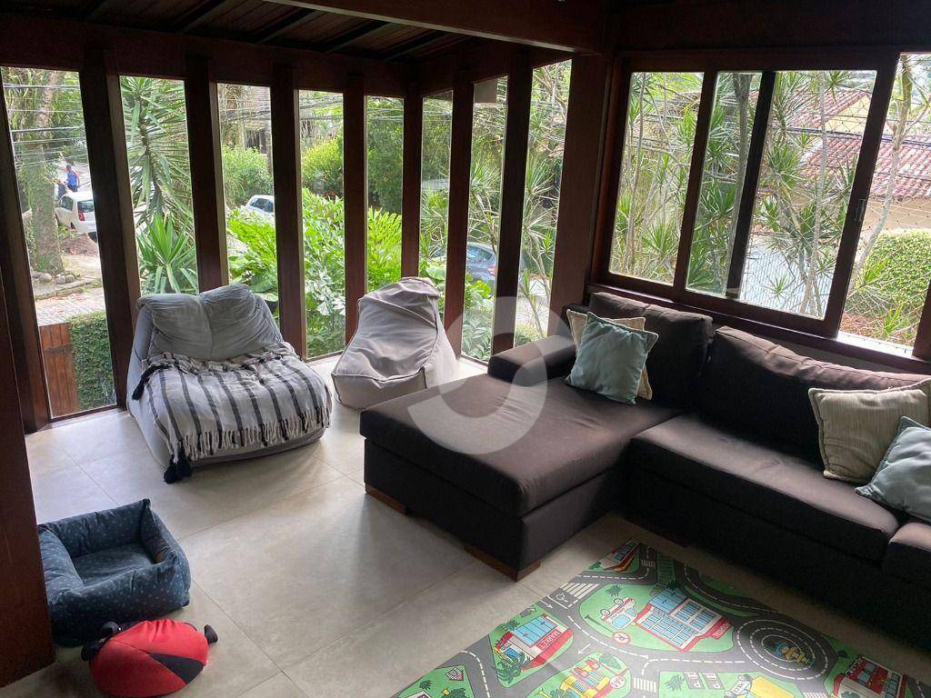  - Casa à venda, 350 m² por R$ 980.000,00 - Pendotiba - Niterói/RJ