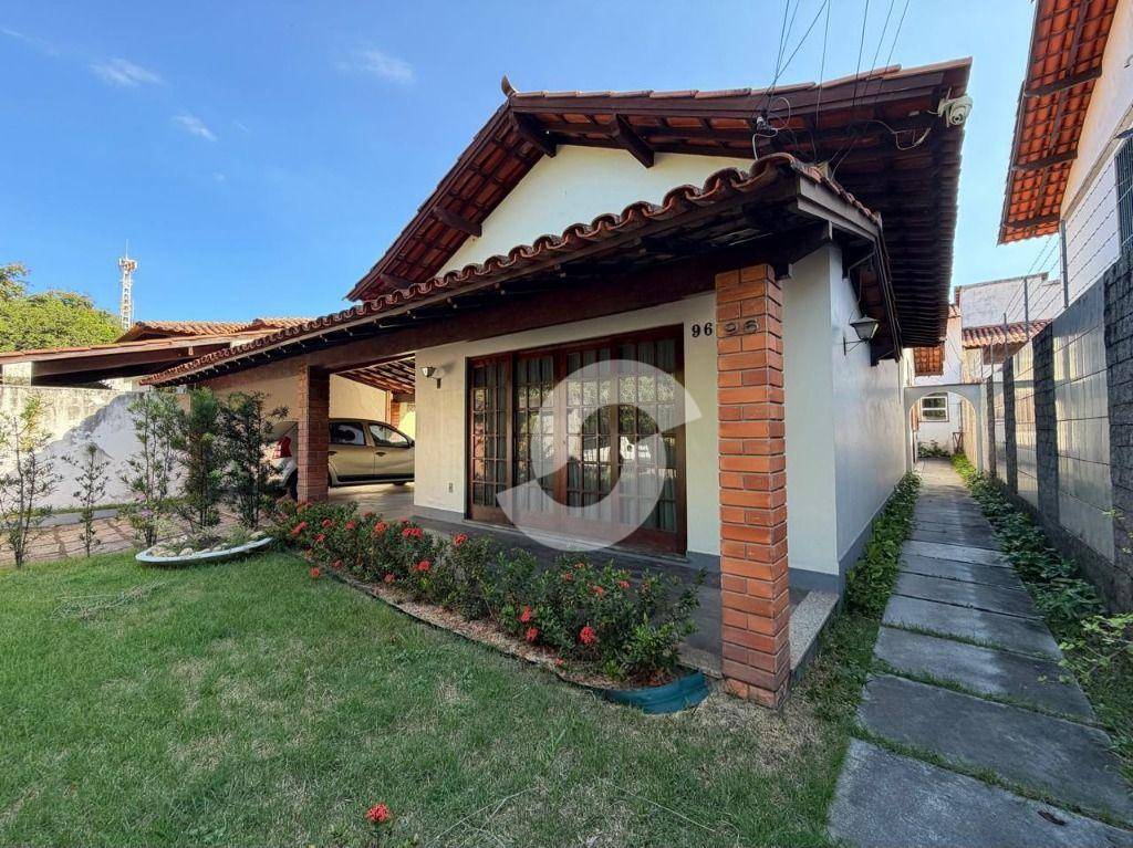  - Casa com 5 dormitórios à venda, 232 m² por R$ 1.500.000,00 - São Francisco - Niterói/RJ