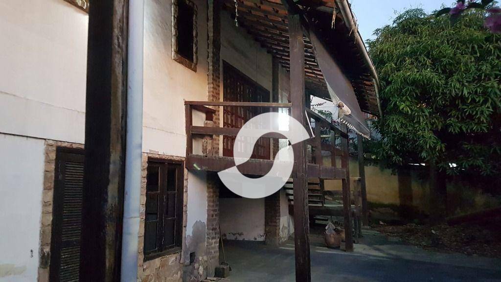 Prédio comercial à venda com 4 quartos, 374m² - Piratininga,Niterói