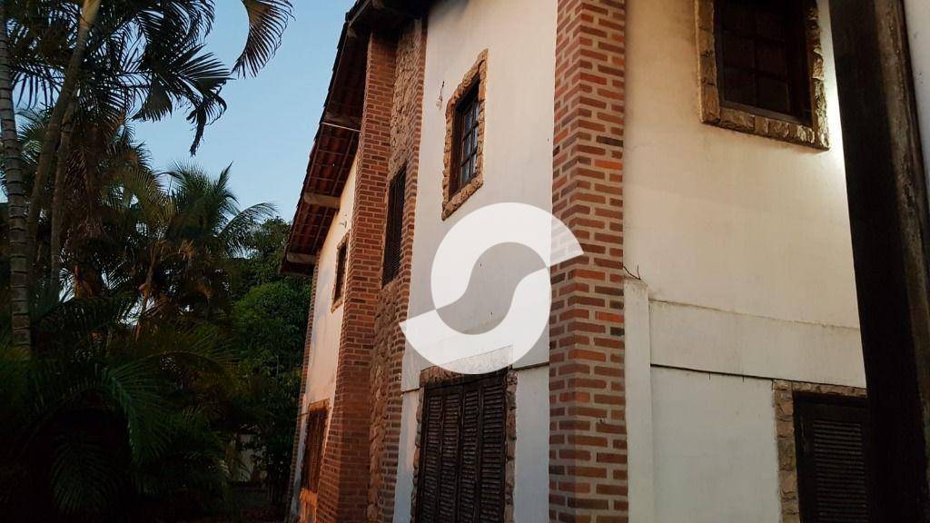 Prédio comercial à venda com 4 quartos, 374m² - Piratininga,Niterói
