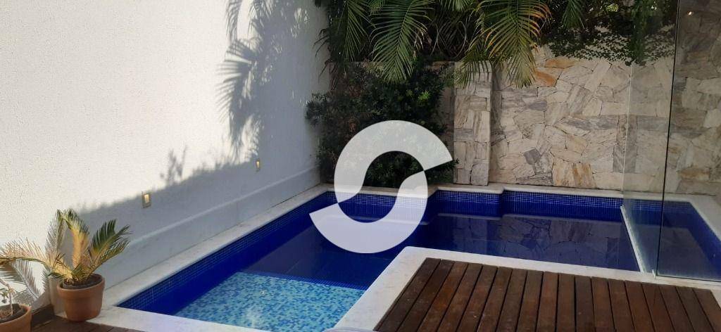 Casa à venda com 4 quartos, 144m² - Itaipu,Niterói