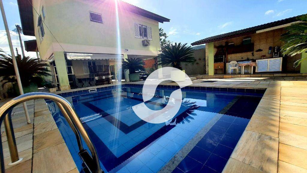 Casa à venda com 4 quartos, 277m² - Piratininga,Niterói