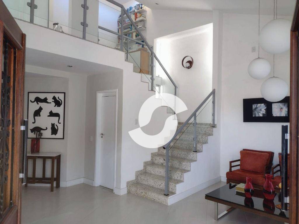 Casa à venda com 3 quartos, 231m² - Piratininga,Niterói