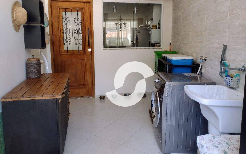  - Casa com 3 dormitórios à venda, 231 m² por R$ 630.000,00 - Piratininga - Niterói/RJ