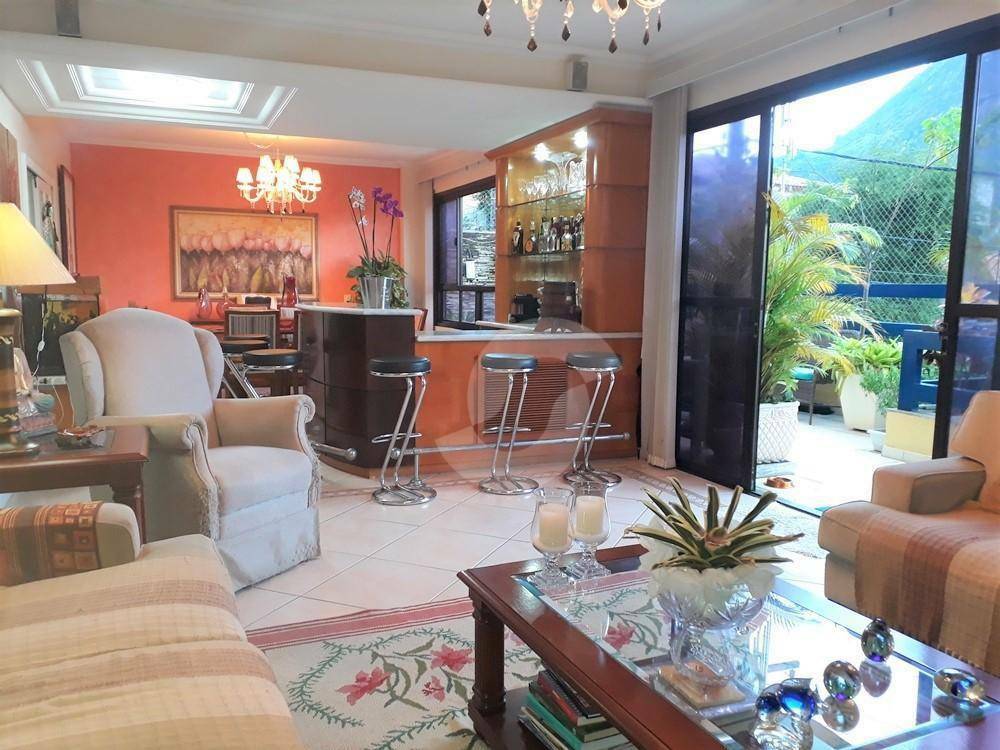 Casa à venda com 4 quartos, 195m² - São Francisco,Niterói