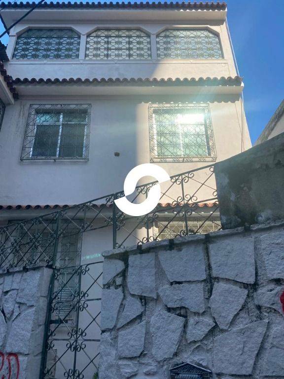 Casa à venda com 16 quartos, 600m² - São Domingos,Niterói