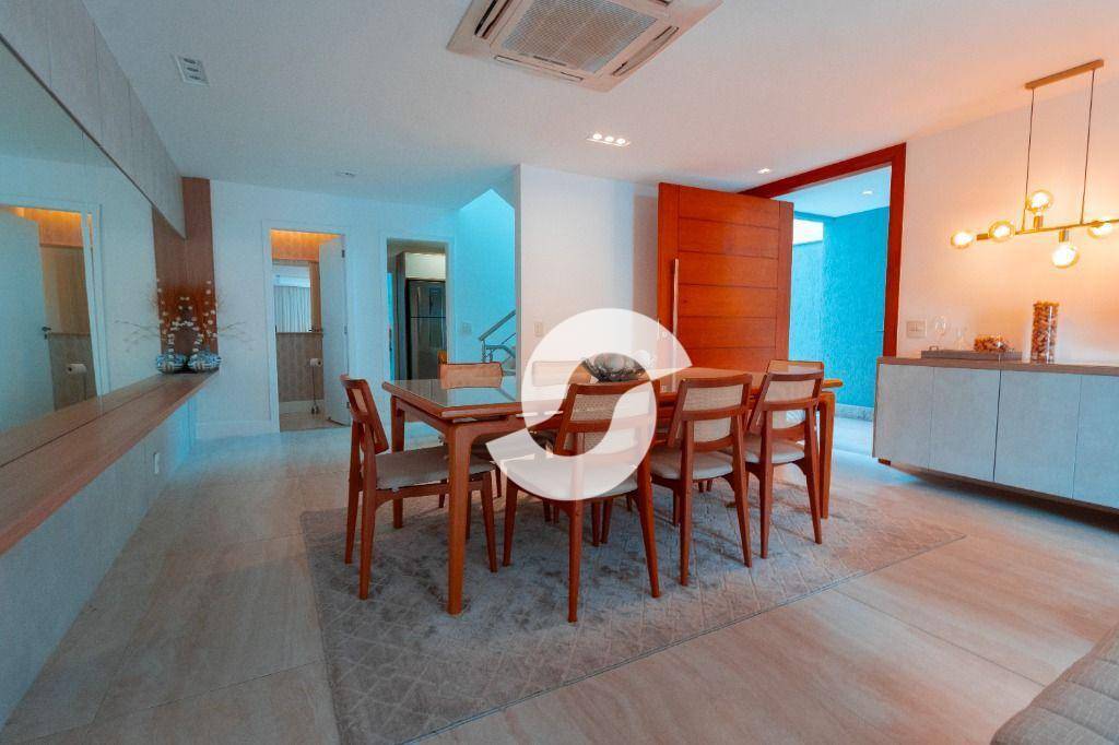 Casa à venda com 4 quartos, 250m² - Pendotiba,Niterói