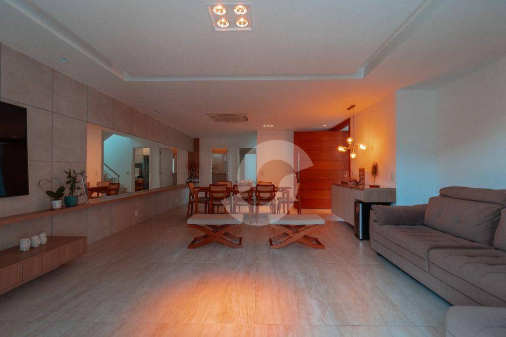  - Casa à venda, 250 m² por R$ 1.300.000,00 - Pendotiba - Niterói/RJ