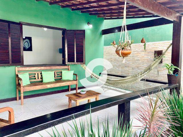 Casa à venda com 4 quartos, 525m² - Itaipu,Niterói