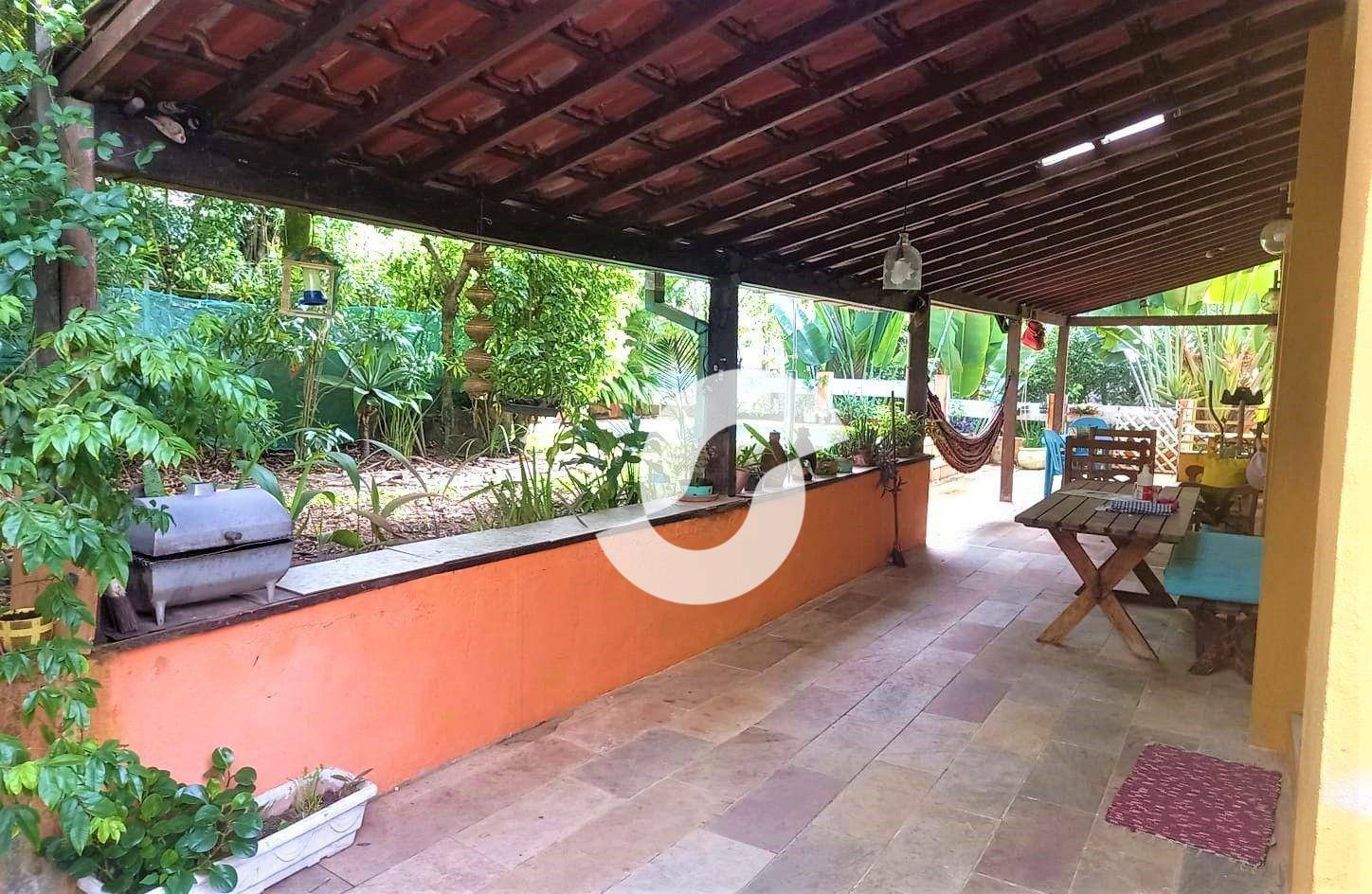 Casa à venda com 4 quartos, 279m² - Largo da Batalha,Niterói