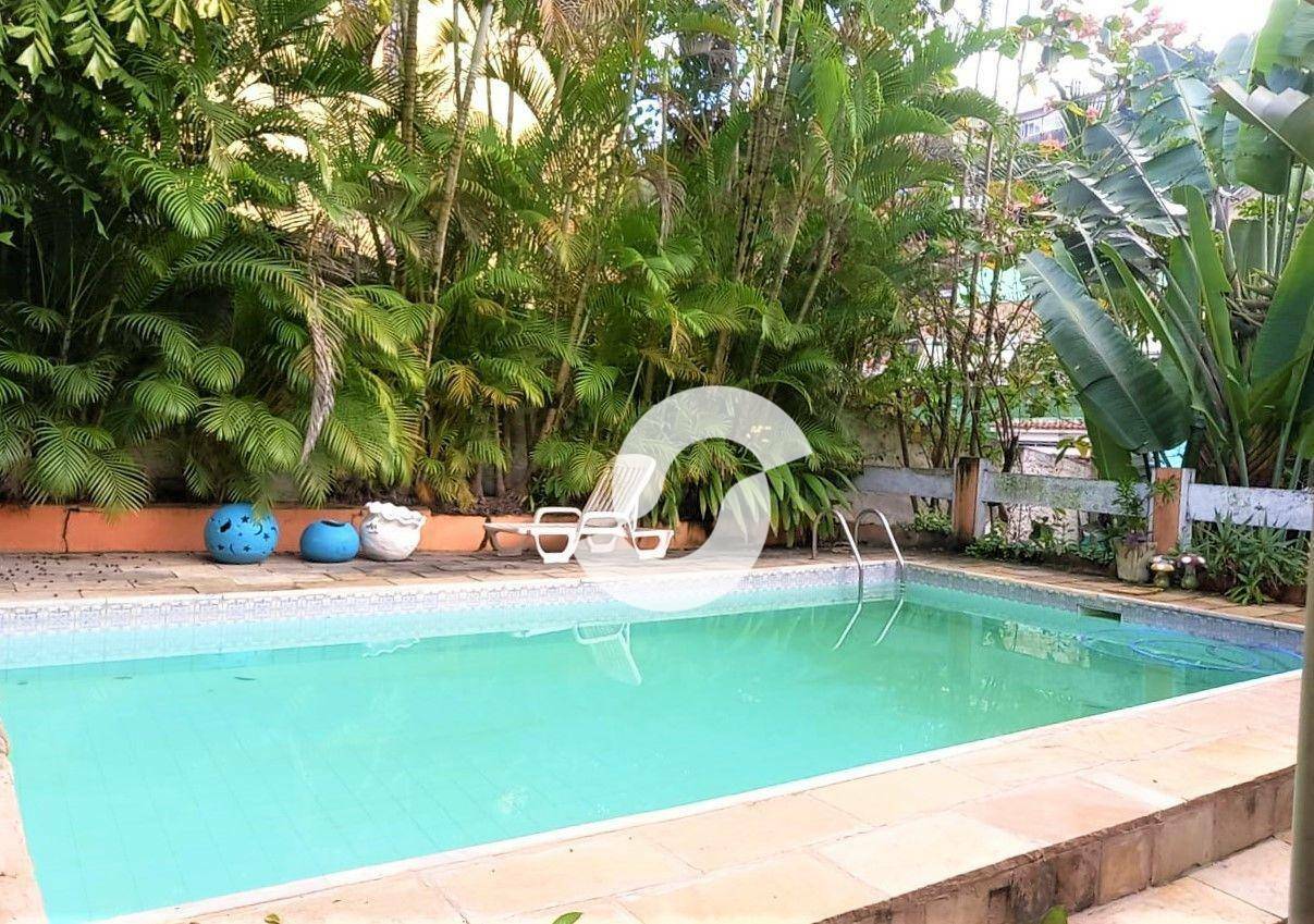 Casa à venda com 4 quartos, 279m² - Largo da Batalha,Niterói