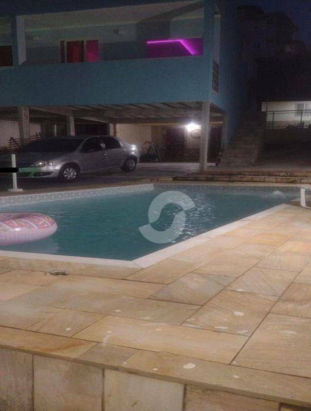 Casa à venda com 5 quartos, 196m² - Maravista,Niterói