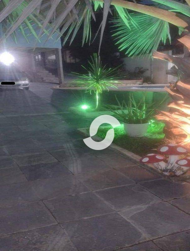 Casa à venda com 5 quartos, 196m² - Maravista,Niterói