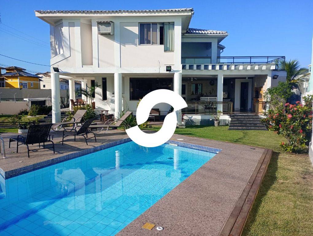 Casa à venda com 4 quartos, 470m² - Camboinhas,Niterói