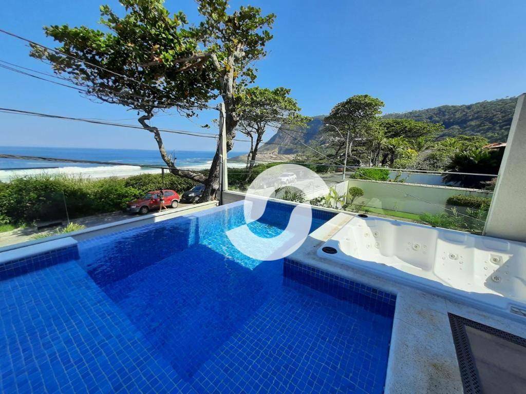 Casa à venda com 4 quartos, 450m² - Itacoatiara,Niterói