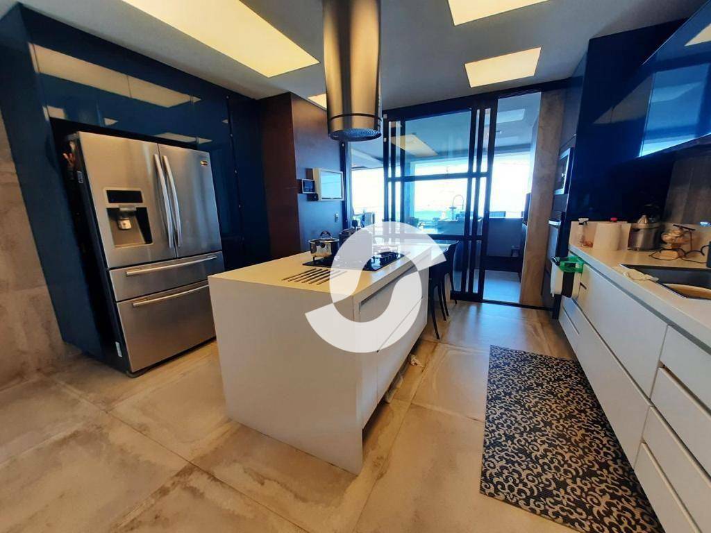  - Praia de Itacoatiara, frente mar! - Mansão nova, em estilo contemporâneo. 4 suítes!