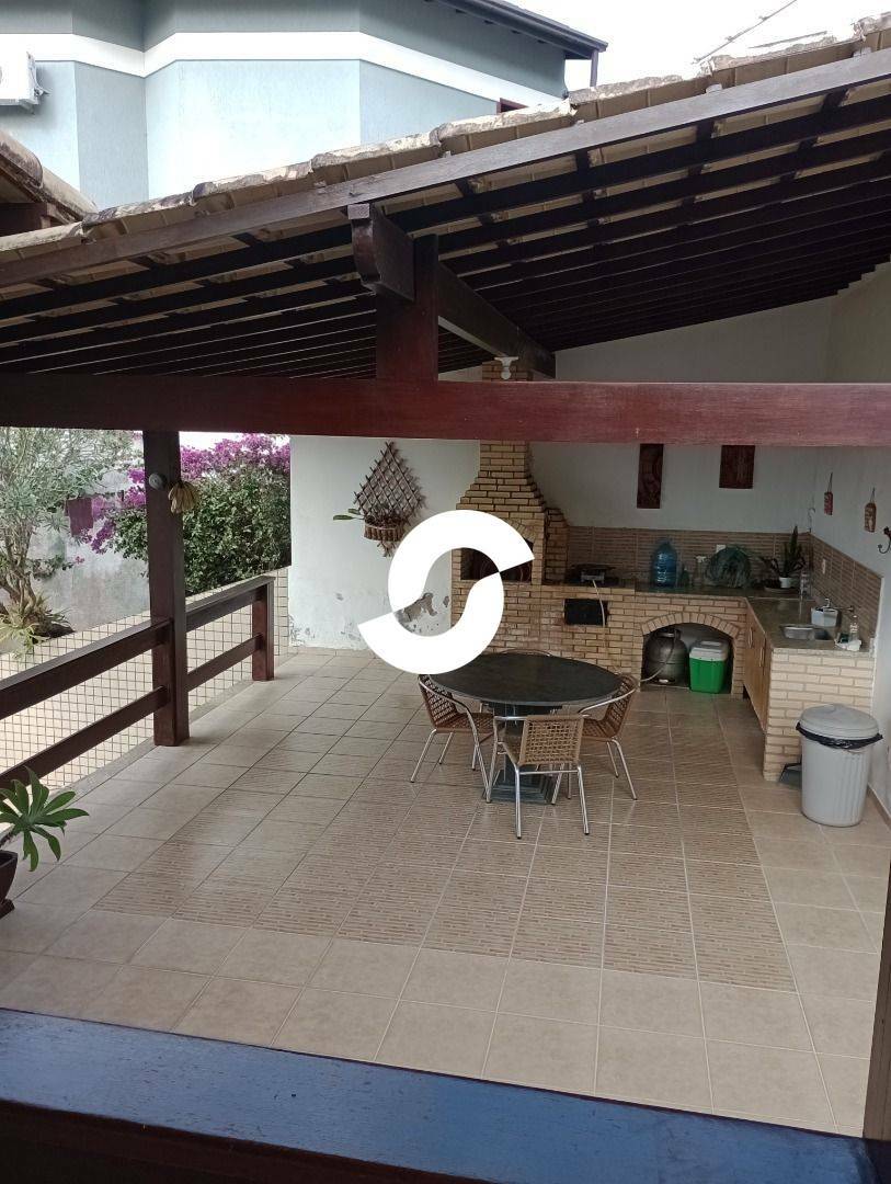 Casa à venda com 3 quartos, 204m² - Camboinhas,Niterói