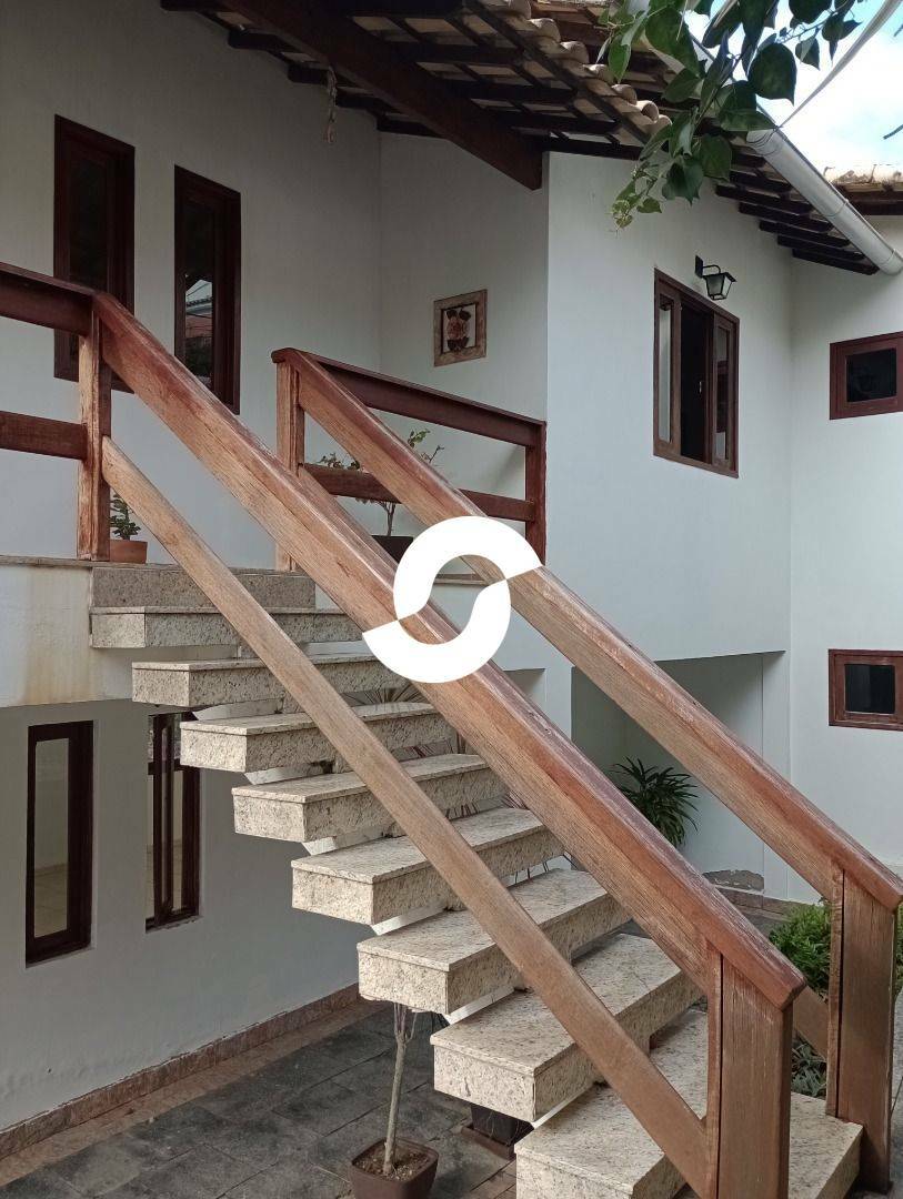 Casa à venda com 3 quartos, 204m² - Camboinhas,Niterói
